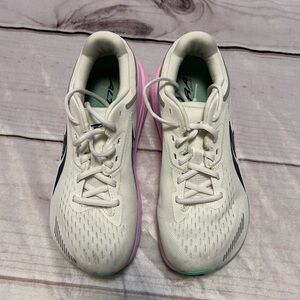 Altra Womens Via Olympus 2 AL0A82CR551 orchid Running Shoes Sneakers Size 8
